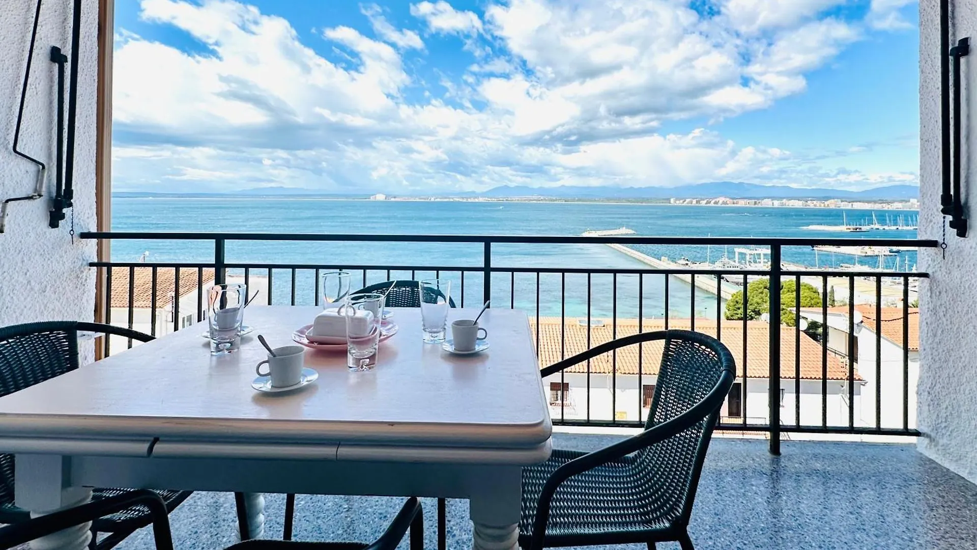 Les Roques - Apartamento Con Vistas Idilicas Roses